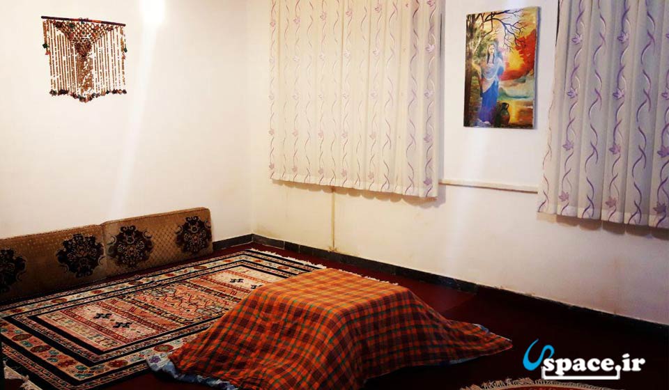 نمایی از اتاق سنتی و زیبای اقامتگاه بوم گردی سن ایک کهک - دلیجان - روستای کهک